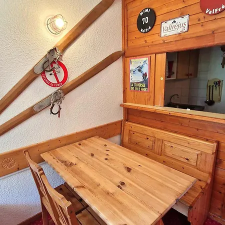 En Plein Coeur De La Station Pour 4 Personnes Avec Balcon, Casier A Skis Et Baignoire - Fr-1-265-209