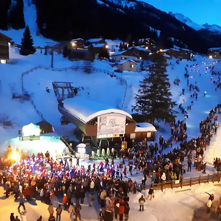 Apartment En Plein Coeur De La Station Pour 4 Personnes Avec Balcon, Casier A Skis Et Baignoire - Fr-1-265-209 *